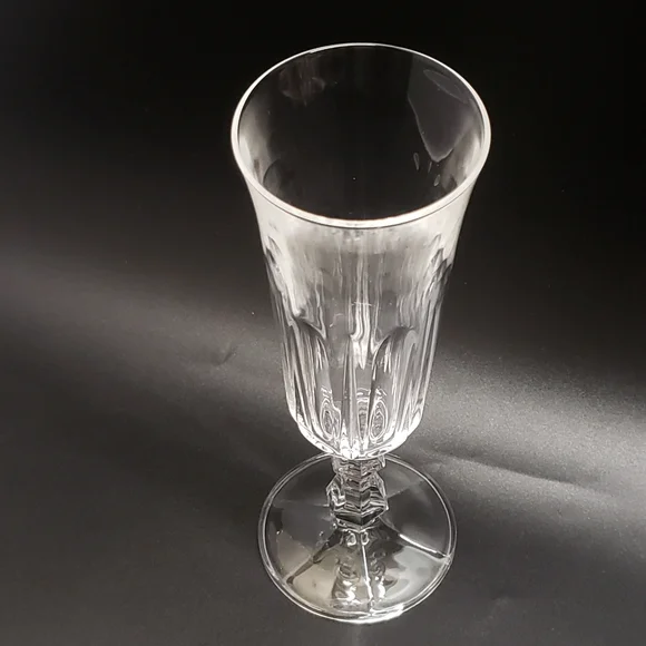Elegant Vintage Victoria by Royal Crystal Rock Champagne Glass RCR Made in Italy - Picture 12 of 17